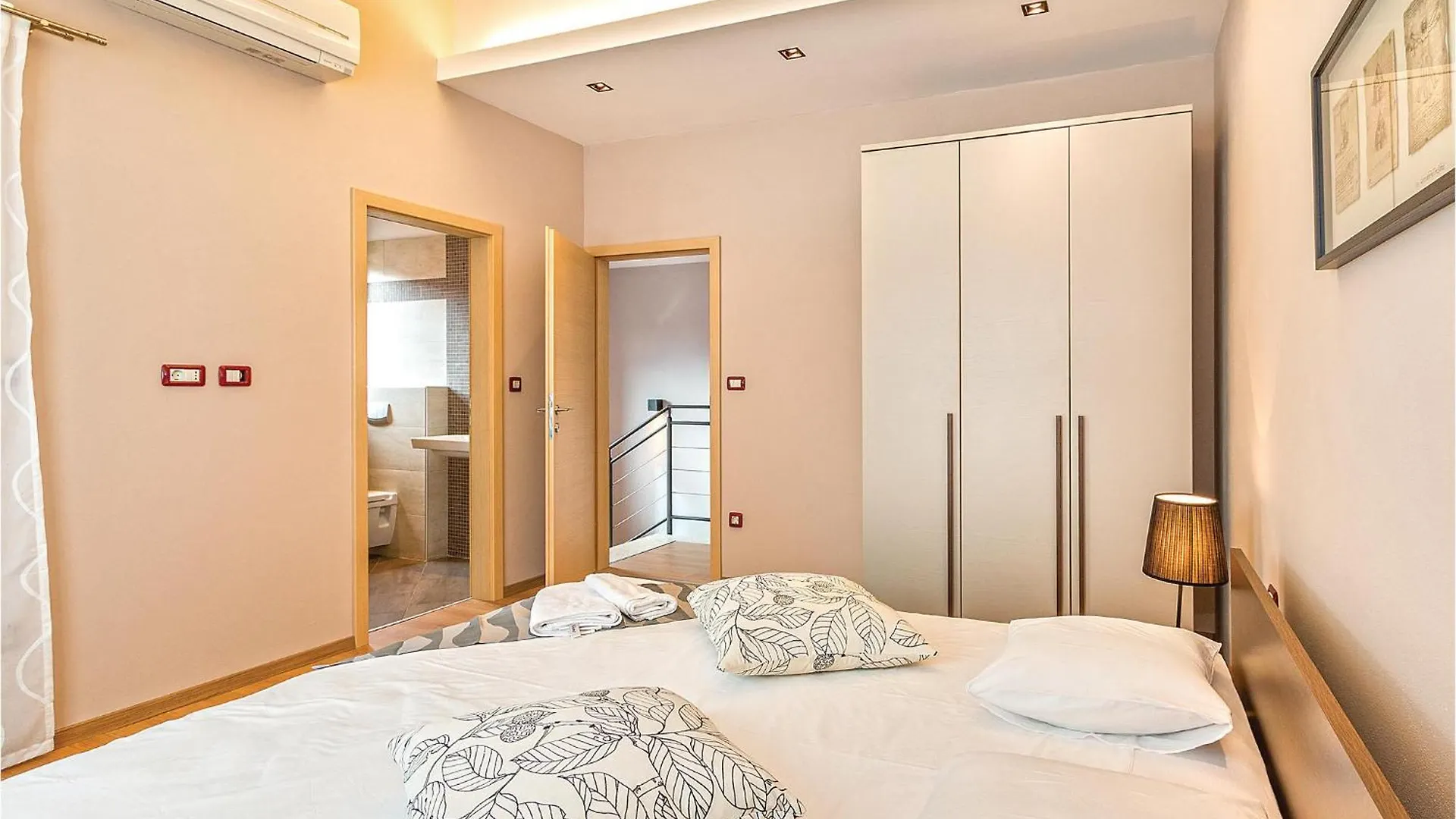 Holiday home 4 Bedroom Awesome Home In Trosti Heki
