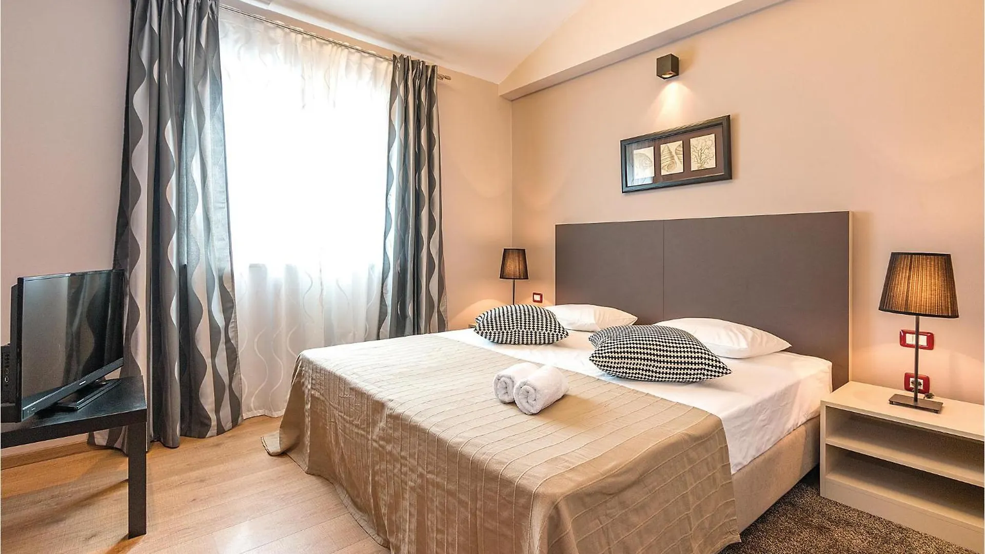 Holiday home 4 Bedroom Awesome Home In Trosti Heki
