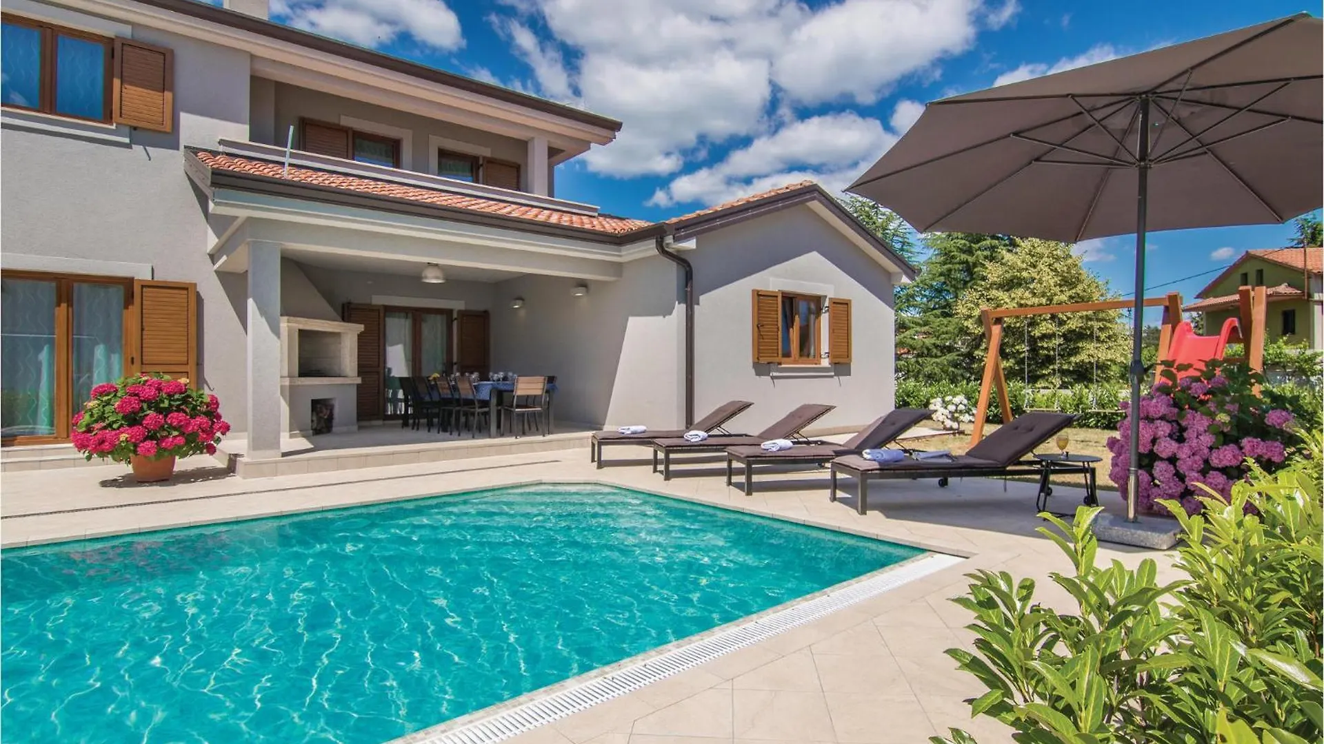 4 Bedroom Awesome Home In Trosti Heki 0*,
